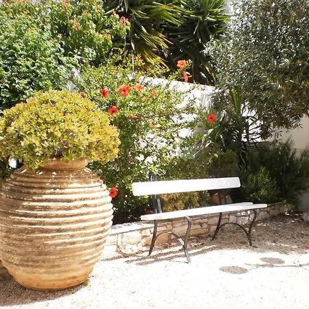 Aparthotel Svoronos Naousa