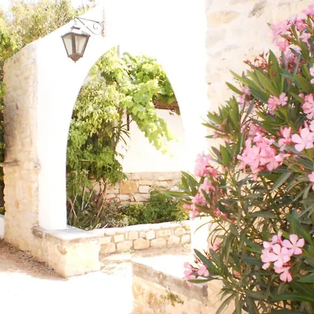 Apart-hotel Svoronos 4*